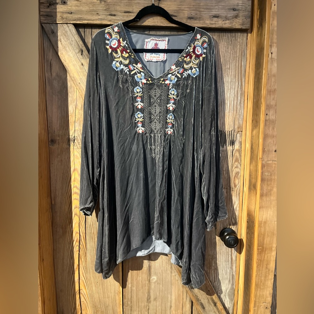 Beautiful velvet embroidered JW